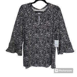 CROFT &‎ BARROW NWT! Women’s Blk/White Floral Blouse Scoop/V/Tie Bell Sleeve XXL